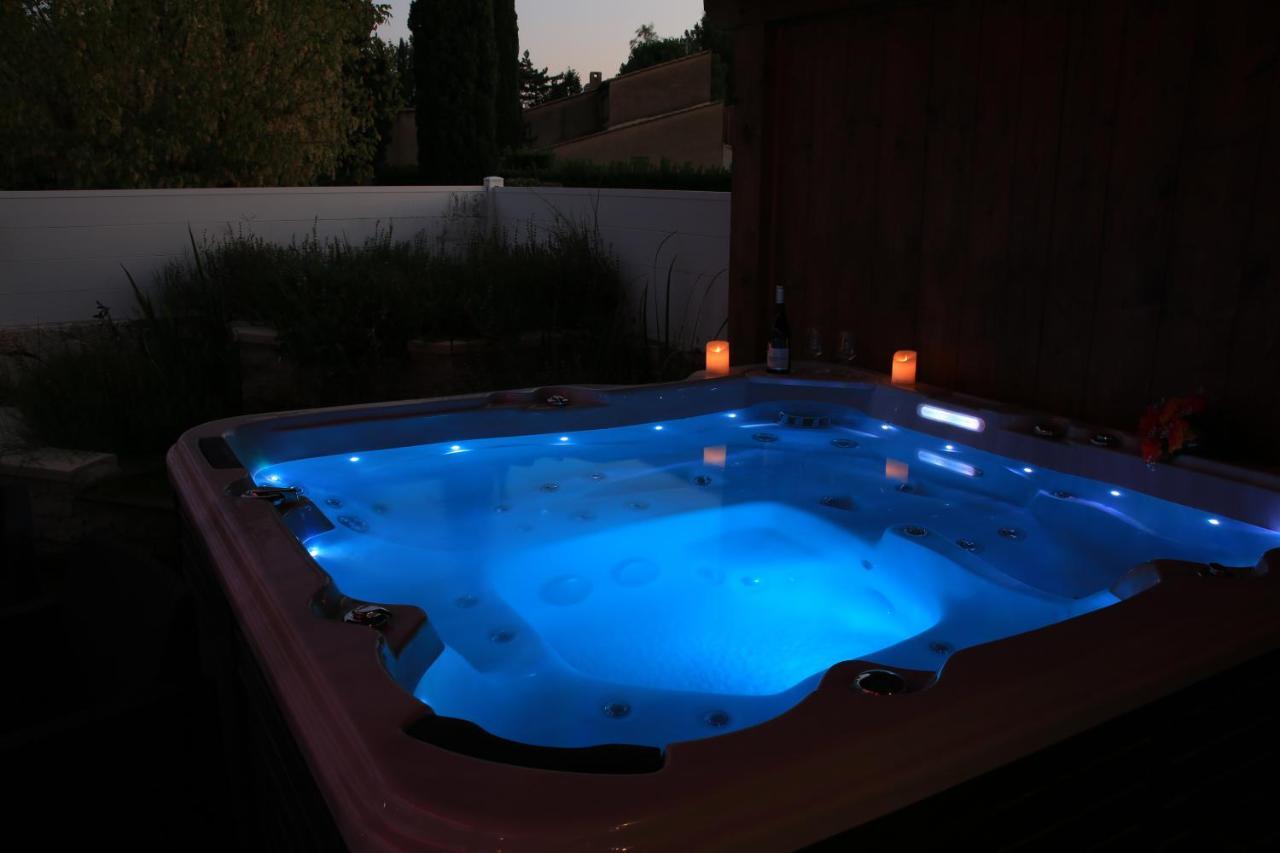 Chalet Mont Ventoux Et Chalet Vip Camaret-sur-Aigues Экстерьер фото